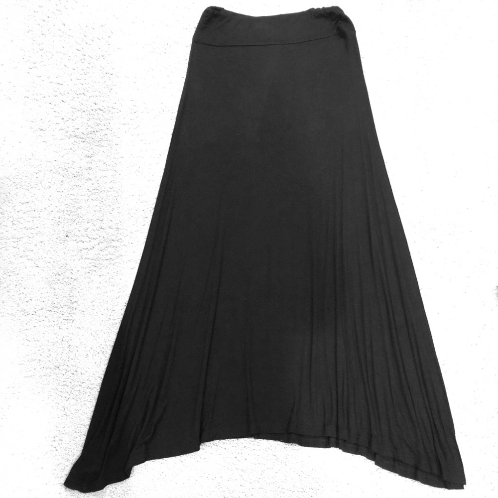 Black maxi skirt with high low hem